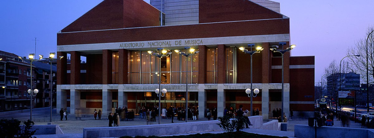 Auditorio Nacional de Música Ciclo sinfónico de la Orquesta y Coro de la Comunidad de Madrid