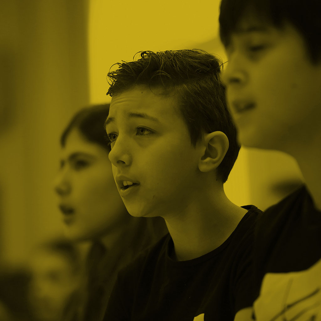 Imagen de los Pequeños Cantores en ensayo